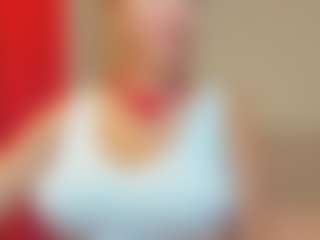 Live cam show with DangerSimona - New MILF on infinitiblacc.com