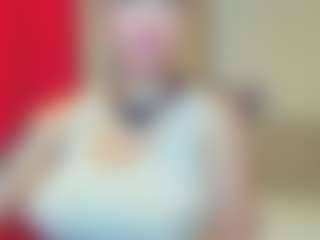Live cam show with DangerSimona - Middle Aged on hrnylive.com