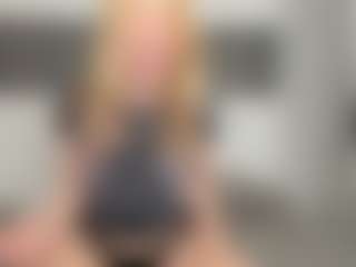 Live cam show with florawinx - Young Adult on Camsoda