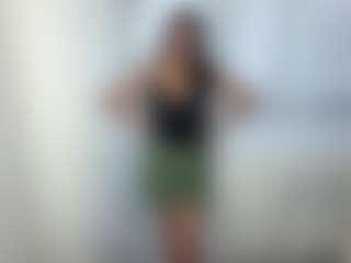 Live cam show with Ely - White Curvy on StripNow | georgia