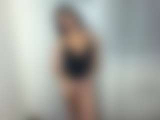 Live cam show with Ely - Pornstar Ebony on Camsoda