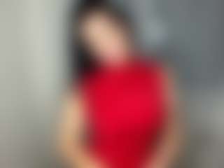 Live cam show with Ely - Public BBW on friskycurves.com