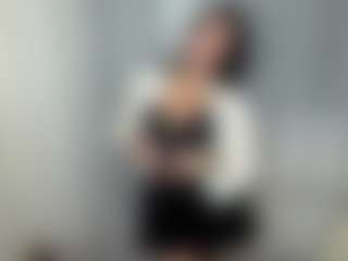 Live cam show with Ely - Smoking on Camsoda