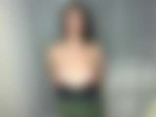 Live-Cam-Show mit Ely - Cute auf Camsoda