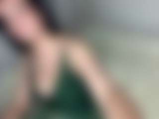 Ely's Live Sex Cam Show