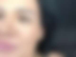 Live cam show with Ely - BBW on xDating