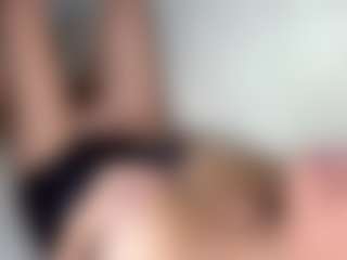 Ely's Live Sex Cam Show