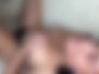 Live cam show with Ely - Flashing on slutload