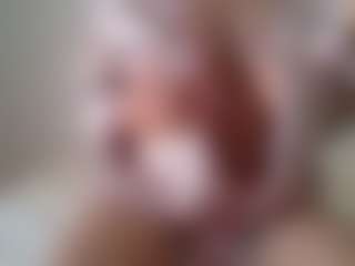 uwerashams's Live Sex Cam Show