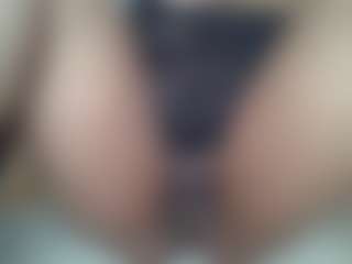 uwerashams's Live Sex Cam Show