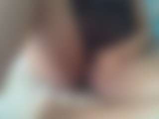 uwerashams's Live Sex Cam Show