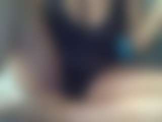 uwerashams's Live Sex Cam Show