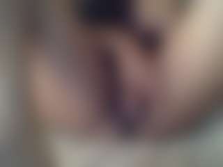 uwerashams's Live Sex Cam Show