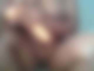 uwerashams's Live Sex Cam Show