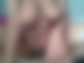uwerashams's Live Sex Cam Show