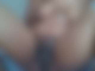 uwerashams's Live Sex Cam Show