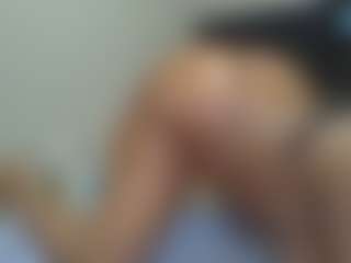 uwerashams's Live Sex Cam Show