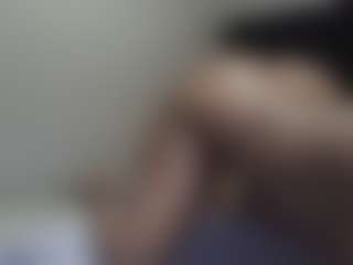 uwerashams's Live Sex Cam Show