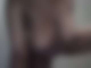 uwerashams's Live Sex Cam Show