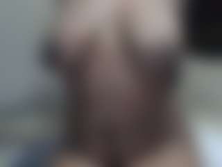 uwerashams's Live Sex Cam Show