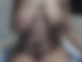 uwerashams's Live Sex Cam Show