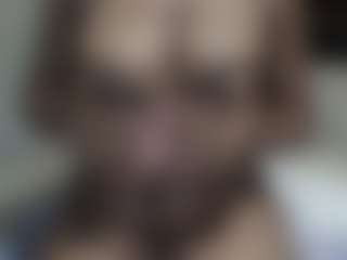uwerashams's Live Sex Cam Show