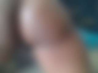 uwerashams's Live Sex Cam Show