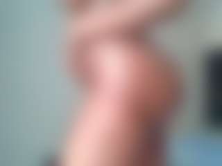 uwerashams's Live Sex Cam Show