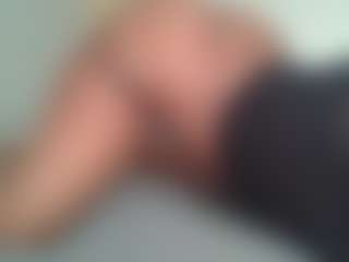 uwerashams's Live Sex Cam Show