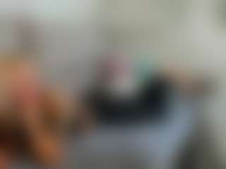 Live cam show with ValeriFoxy - Oil on CSO-WL