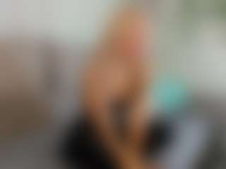 Live cam show with ValeriFoxy - Skinny MILF on Hubzter Live