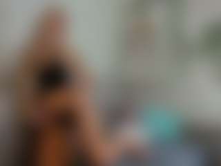 Live cam show with ValeriFoxy - White Mature on StripNow