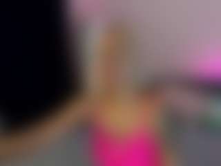 Live cam show with ValeriFoxy - Oil on Fit Hotties