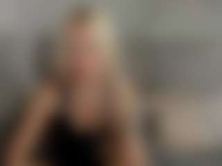 Live cam show with ValeriFoxy - Dildo Mature on boobsie.com
