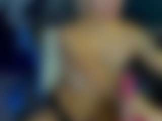 Live cam show with ValeriFoxy - Green Eyes Mature on Camsoda