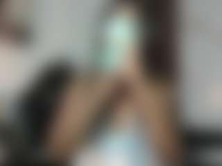 Ariaa-Rose1's Live Sex Cam Show