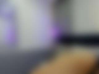 CataleyaReed's Live Sex Cam Show