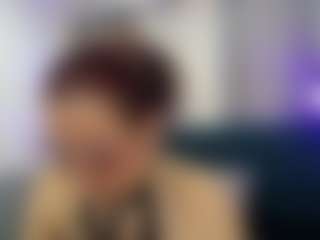 Live cam show with CataleyaReed - Gamer Mature on AdultVida.com