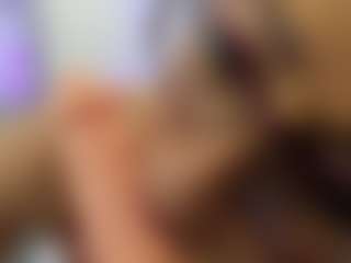 CataleyaReed's Live Sex Cam Show
