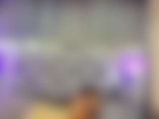 Live cam show with CataleyaReed - Mature MILF on milfzrlive.com