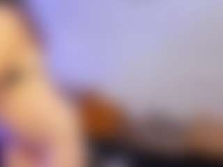 Live cam show with gia-argot - Brown Eyes Brown Hair on Camsoda