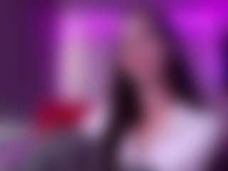 Evelyn's Live Sex Cam Show