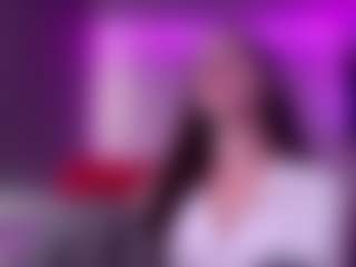Evelyn's Live Sex Cam Show