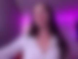 Evelyn's Live Sex Cam Show