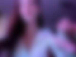 Evelyn's Live Sex Cam Show