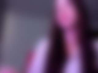 Evelyn's Live Sex Cam Show