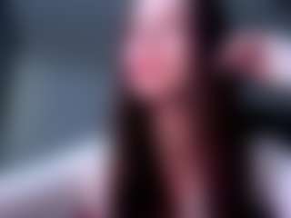 Evelyn's Live Sex Cam Show