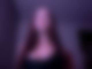Evelyn's Live Sex Cam Show