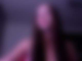 Evelyn's Live Sex Cam Show