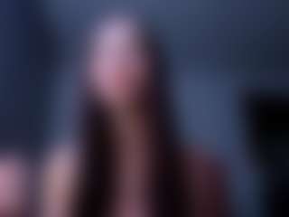 Evelyn's Live Sex Cam Show